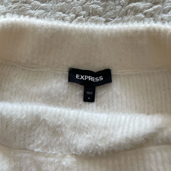 White Fuzzy Skirt from Express - size M (fits like a large) - Picture 5 of 6